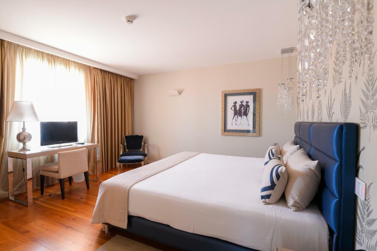 Sundial Gardens & Suites Sandim Exterior photo